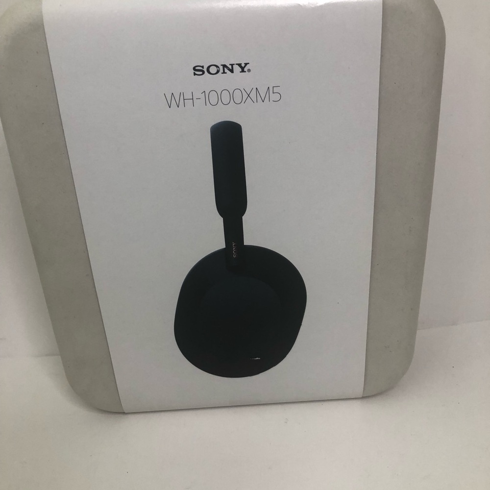 Sony WH-1000XM5 Headphones in Black
